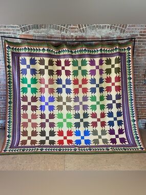 Bear Paw Quilt King Size 109” x 127” Hand Stitched Quilting
